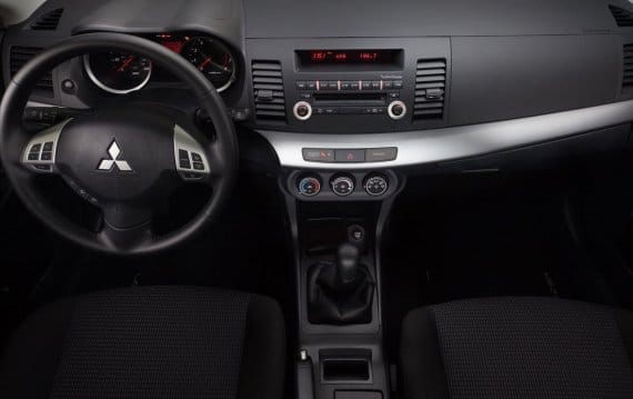 Mitsubishi Lancer interior