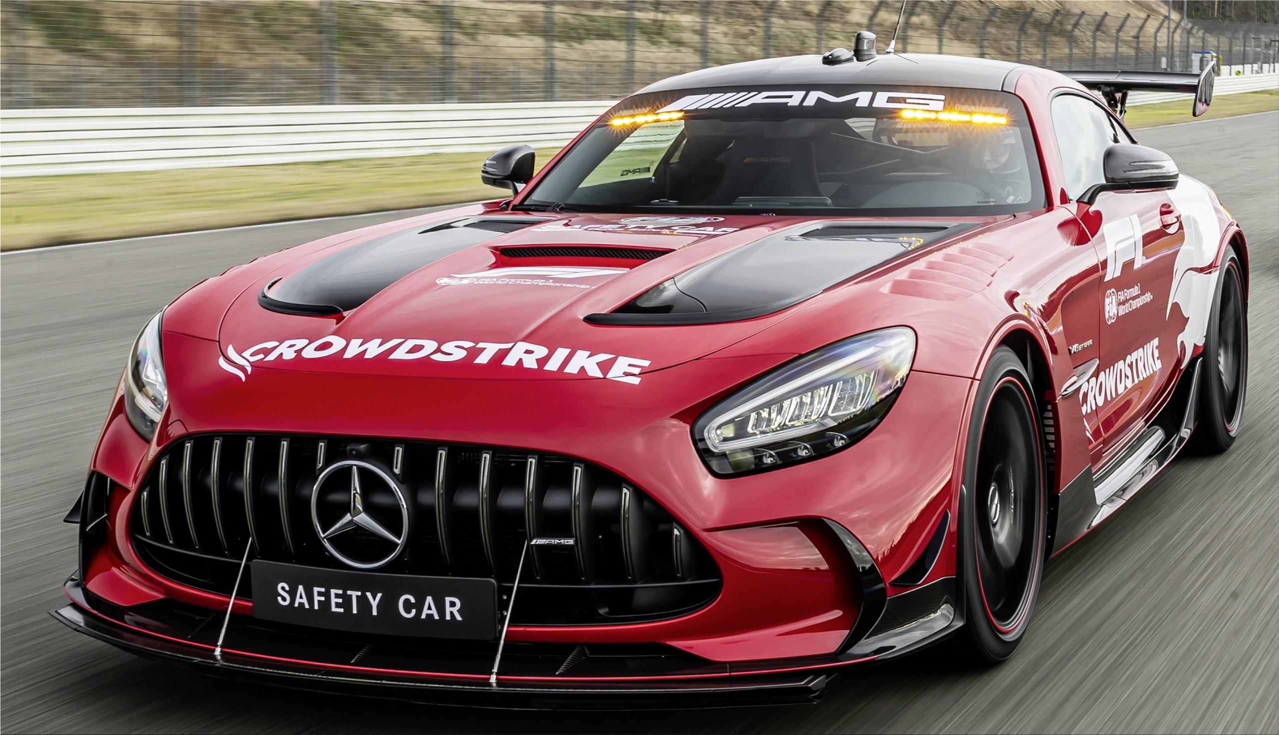 Fórmula 1 terá novo Safety Car da Mercedes-Benz que chega a 325 km/h