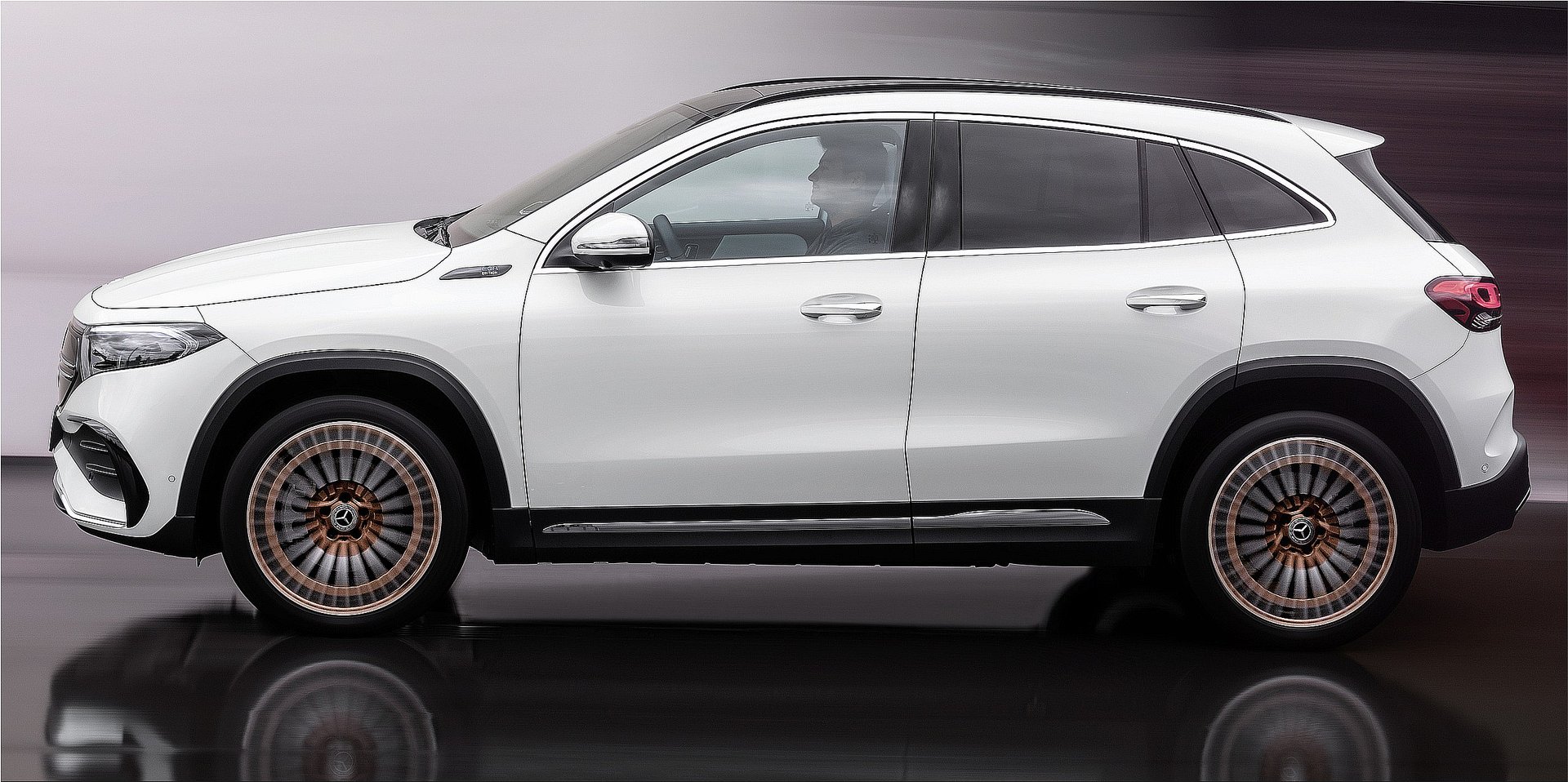 The new Mercedes-Benz EQA 250 compact SUV
