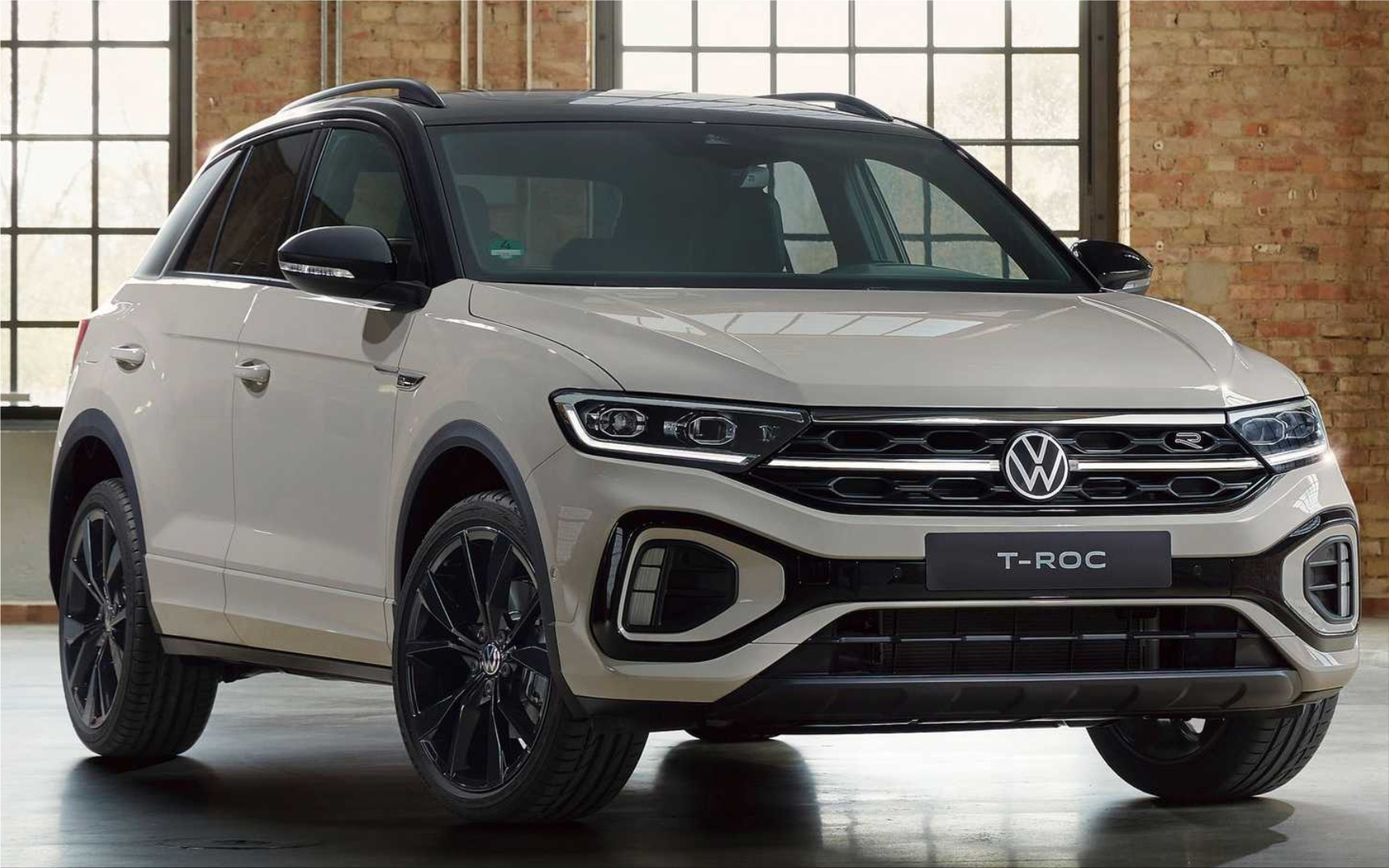 The new Volkswagen T-Roc from 23,800 euros