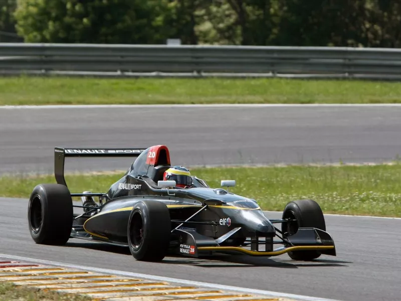 Formula Renault 2.0 race car