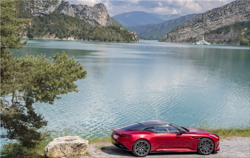 Aston Martin DB12 Hyper Red