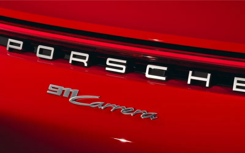 2019 Porsche 911 Carrera