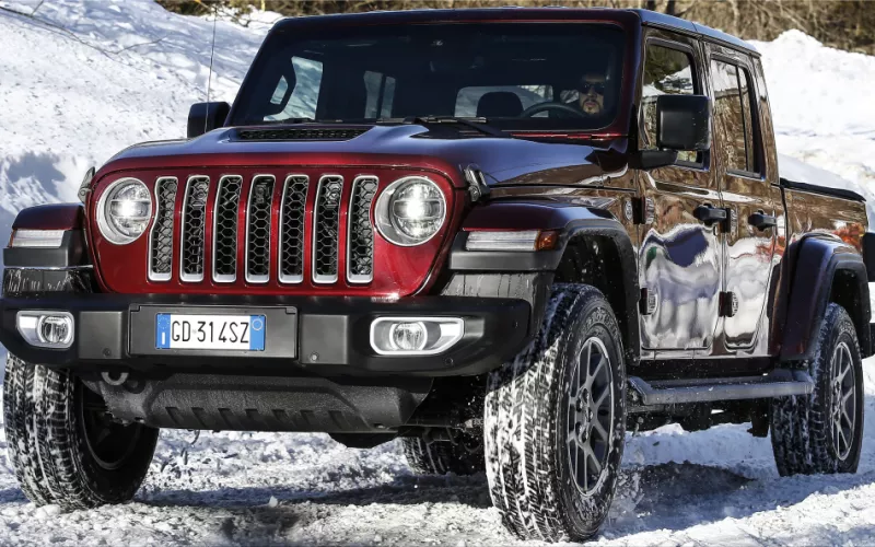 Jeep Gladiator pickup with enormous dimensions from 70,000 euros